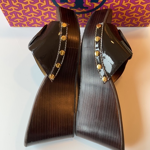 🌟Tory Burch Patti Wedge🌟 - Picture 4 of 9